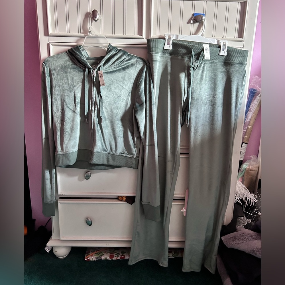 Aerie Velour Set